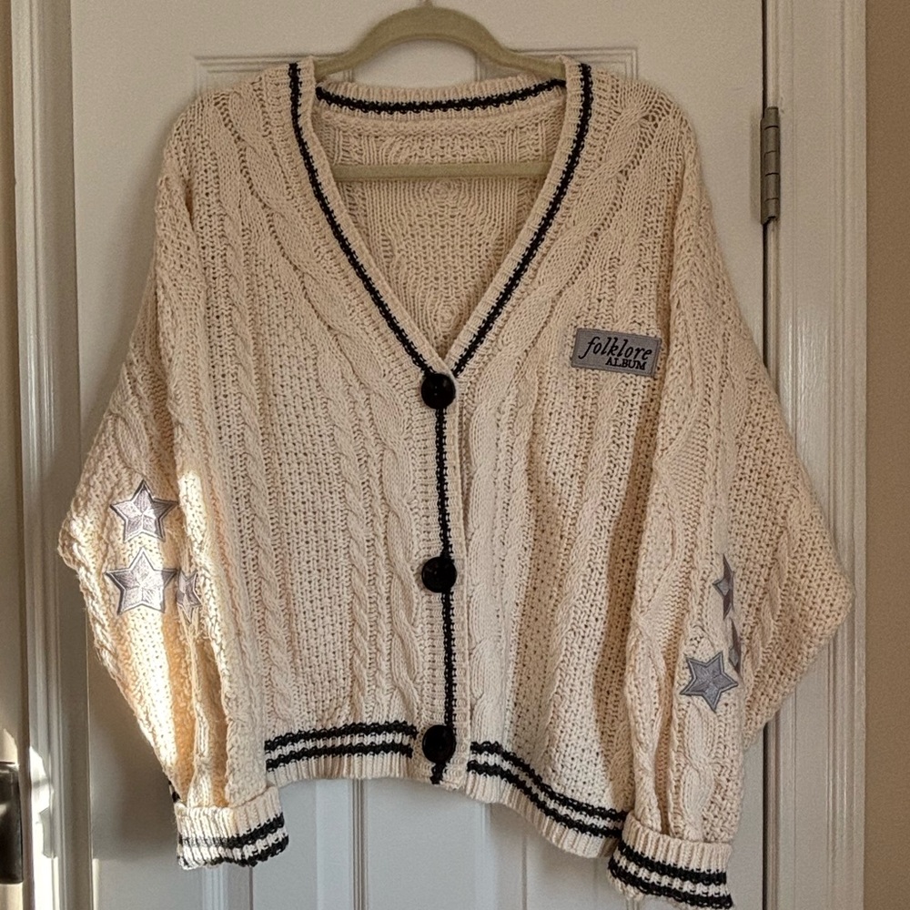 Forklore Album sweater